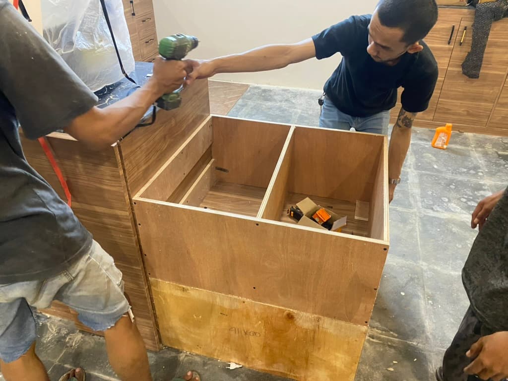 Proyek Konstruksi Bangunan Ruko dan Rumah di Pontianak